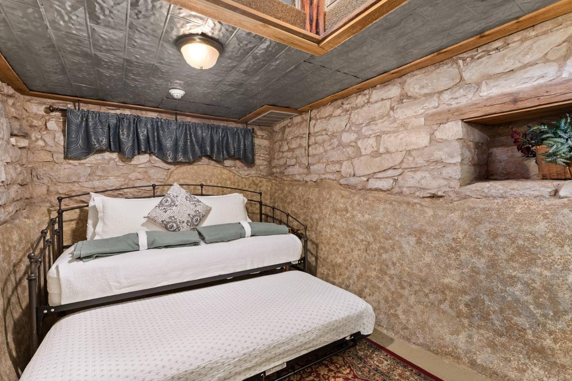 Villa #6 The Root Cellar At Garrison In Gruene New Braunfels Exterior foto